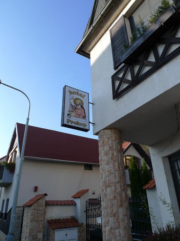 Hotel Prokop Prag Exteriör bild